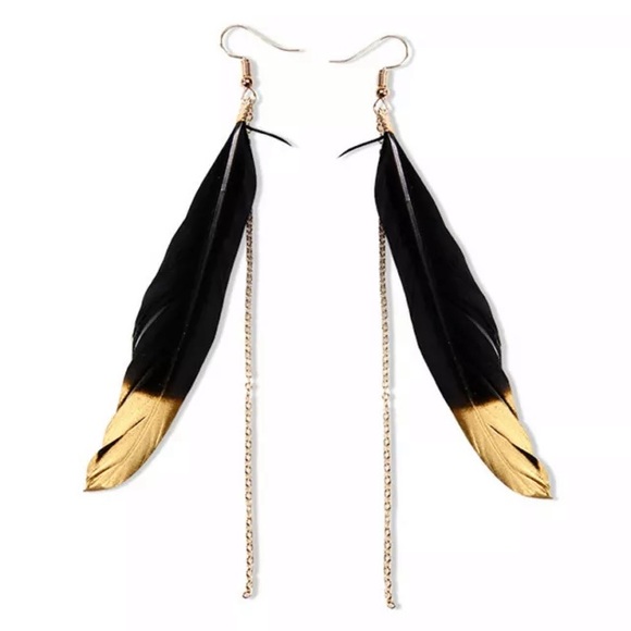💜 5/$25 Gold dipped feather earrings - Picture 2 of 4